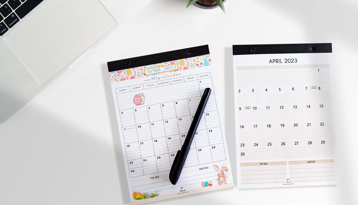 Different types of printed calendars
