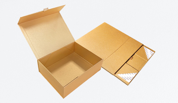 Collapsible rigid box