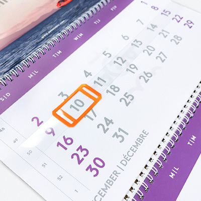 3-month calendar orange slider